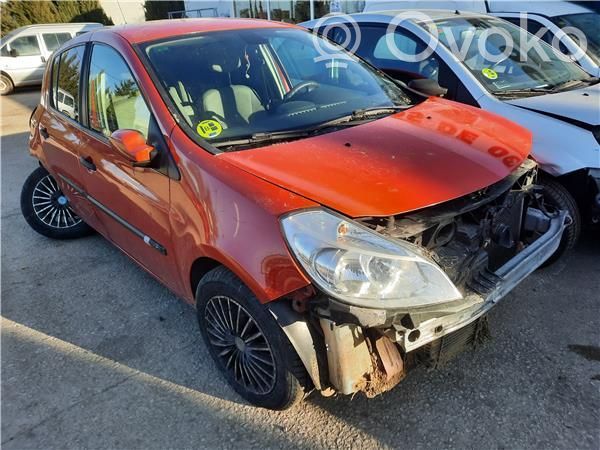 Clio III Clio  8200390675