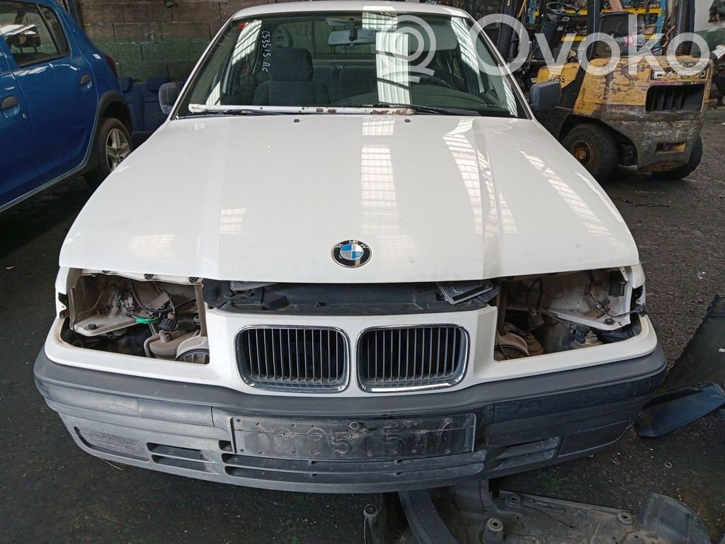 3 E30 Series 3  1390751