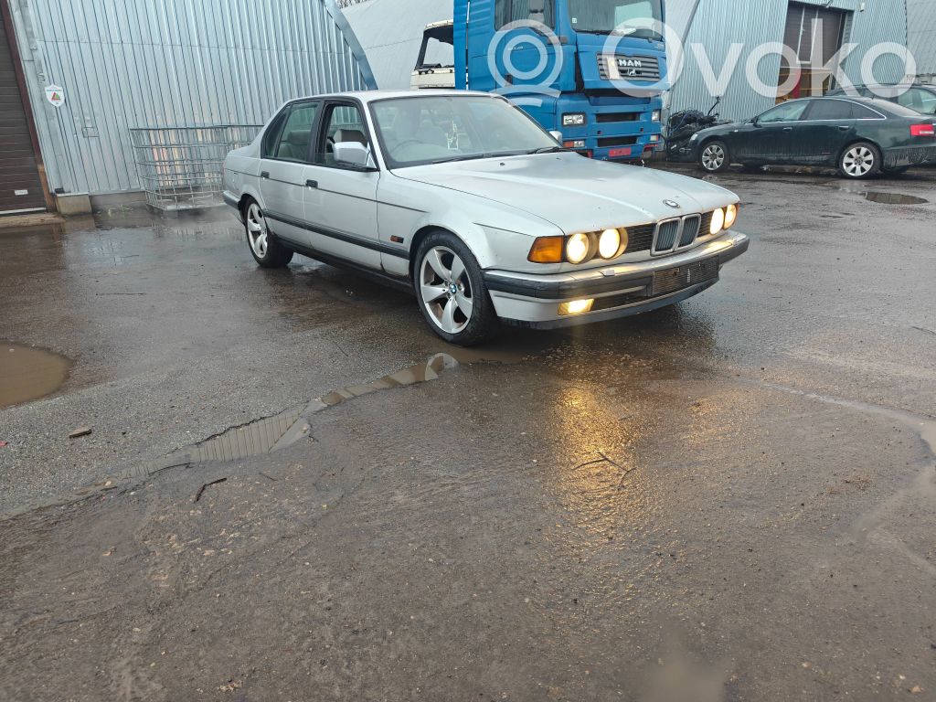 7 E32 Series 7