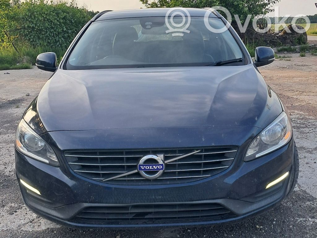 V60 V60, V60 Cross Country  D5204T3