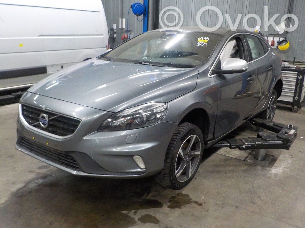 V40 S40, V40  10096104243