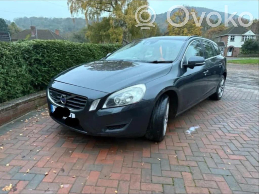 V60 V60, V60 Cross Country  30793322