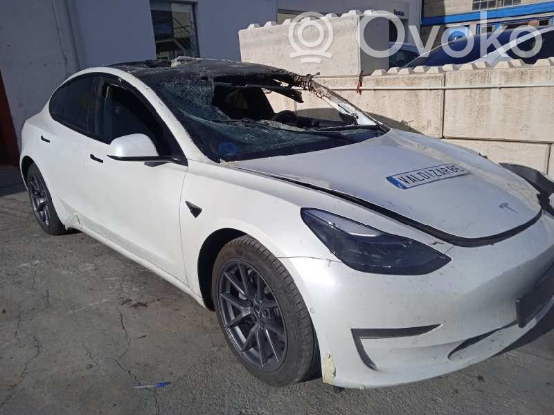 Model S Tesla Model S  150067400A