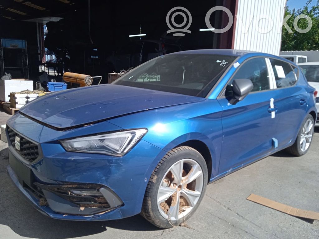 Leon IV Leon  5FA927225VRY