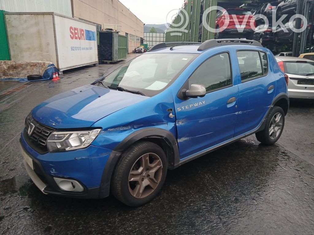 Sandero Sandero, Sandero Stepway