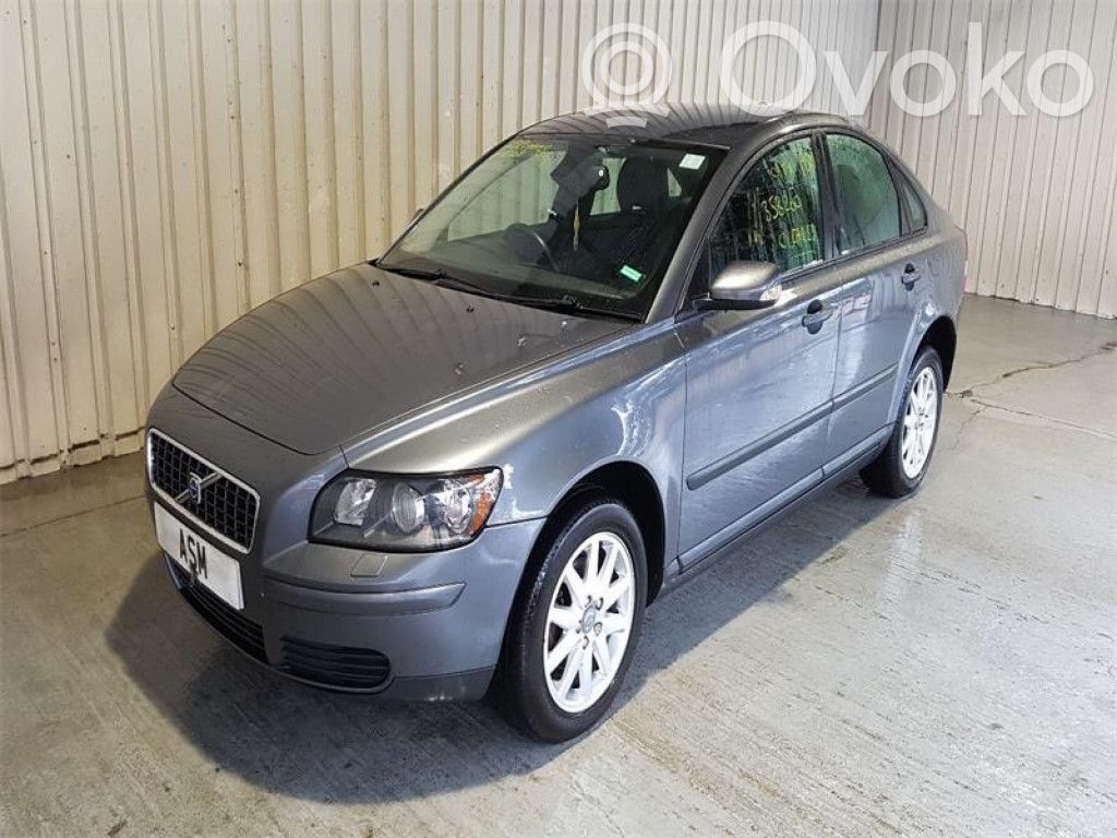 S40 S40, V40