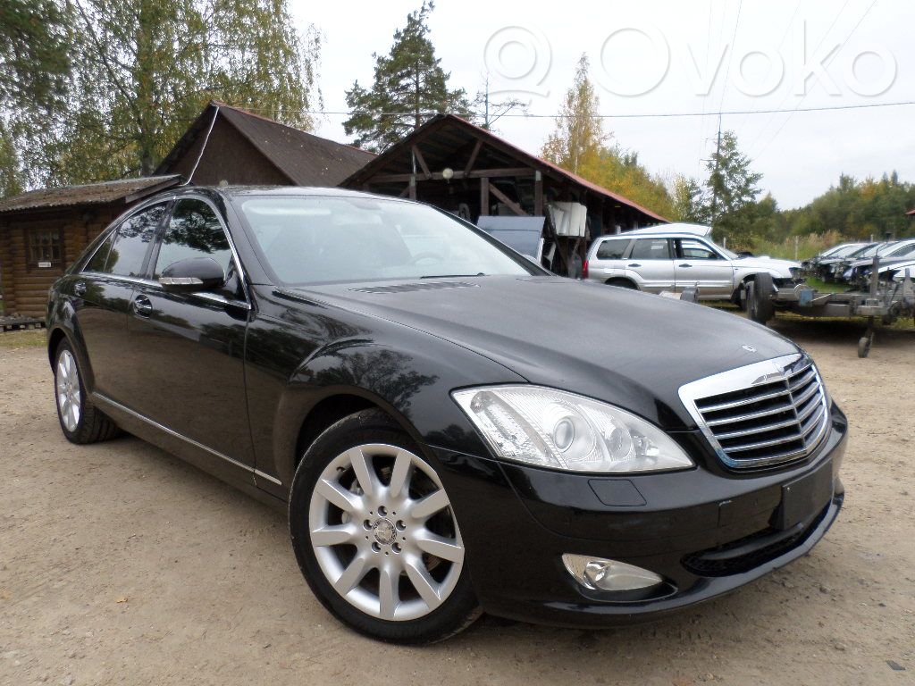 S W221 S-class, AMG (W126, W140, W220, W221, W222)  0015409517